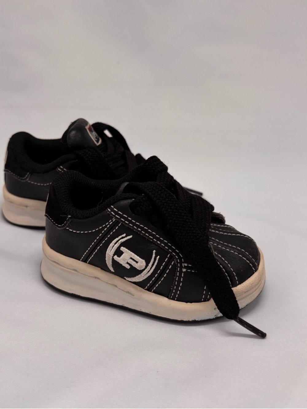 Vintage y2k Toddler Phat Farm Black Sneakers Size 4